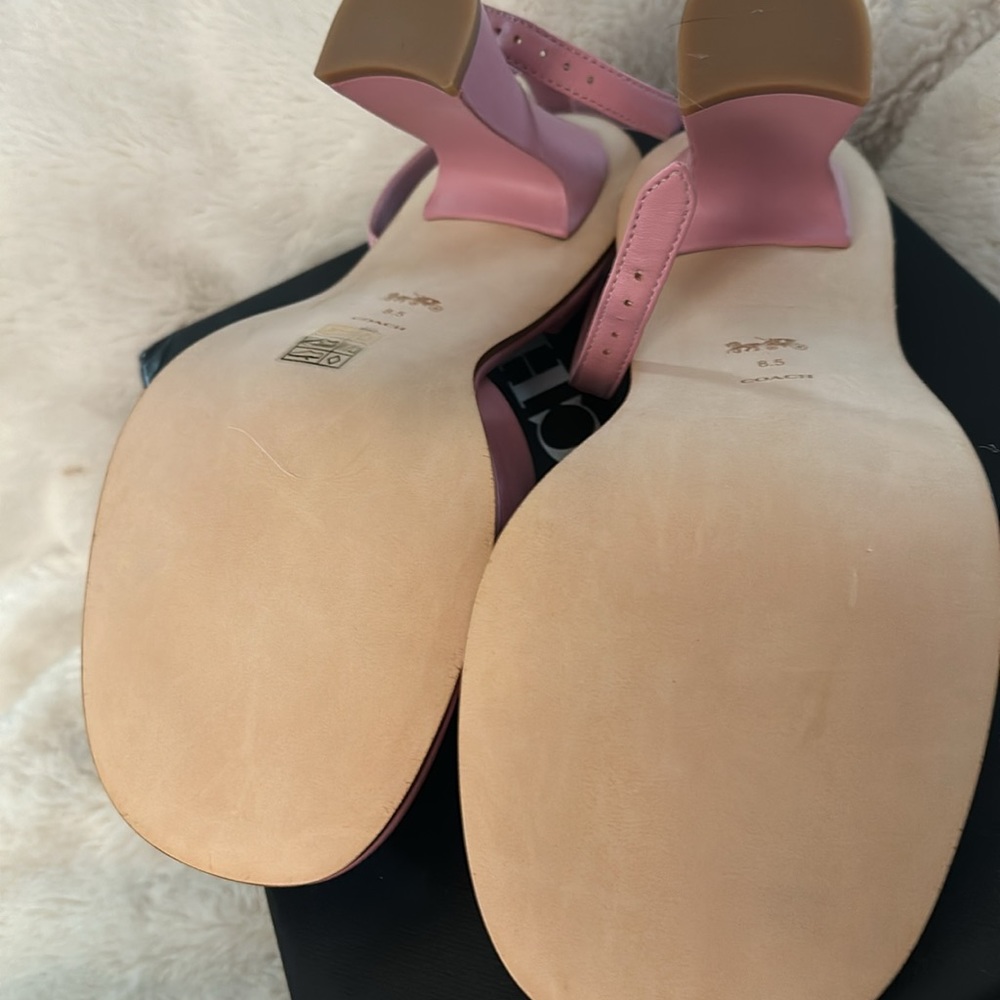 Coach sandals - Picture 3 of 3